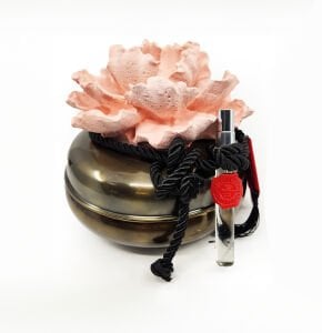 Kokulu Çiçek Kapaklı Antik Mum (M)