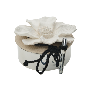 Beyaz Taş Çiçek Deri Kapaklı Antik Kaplama Kokulu Mum (L)